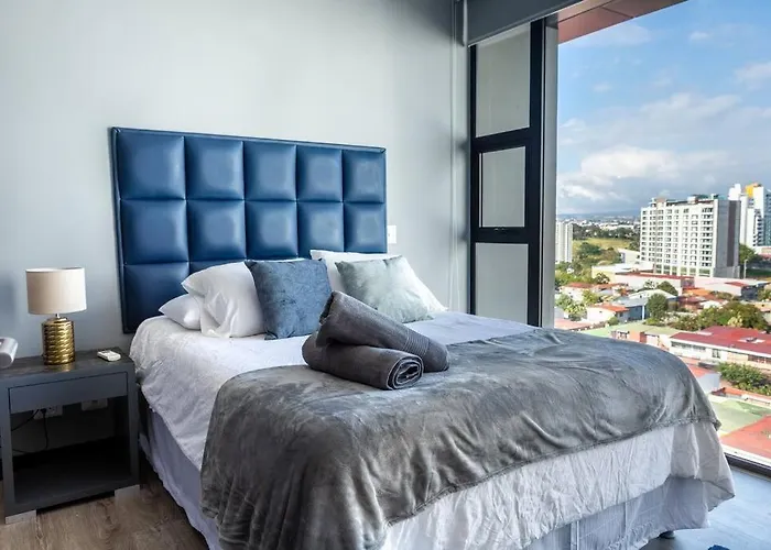 Rooftop Jacuzzi And City View